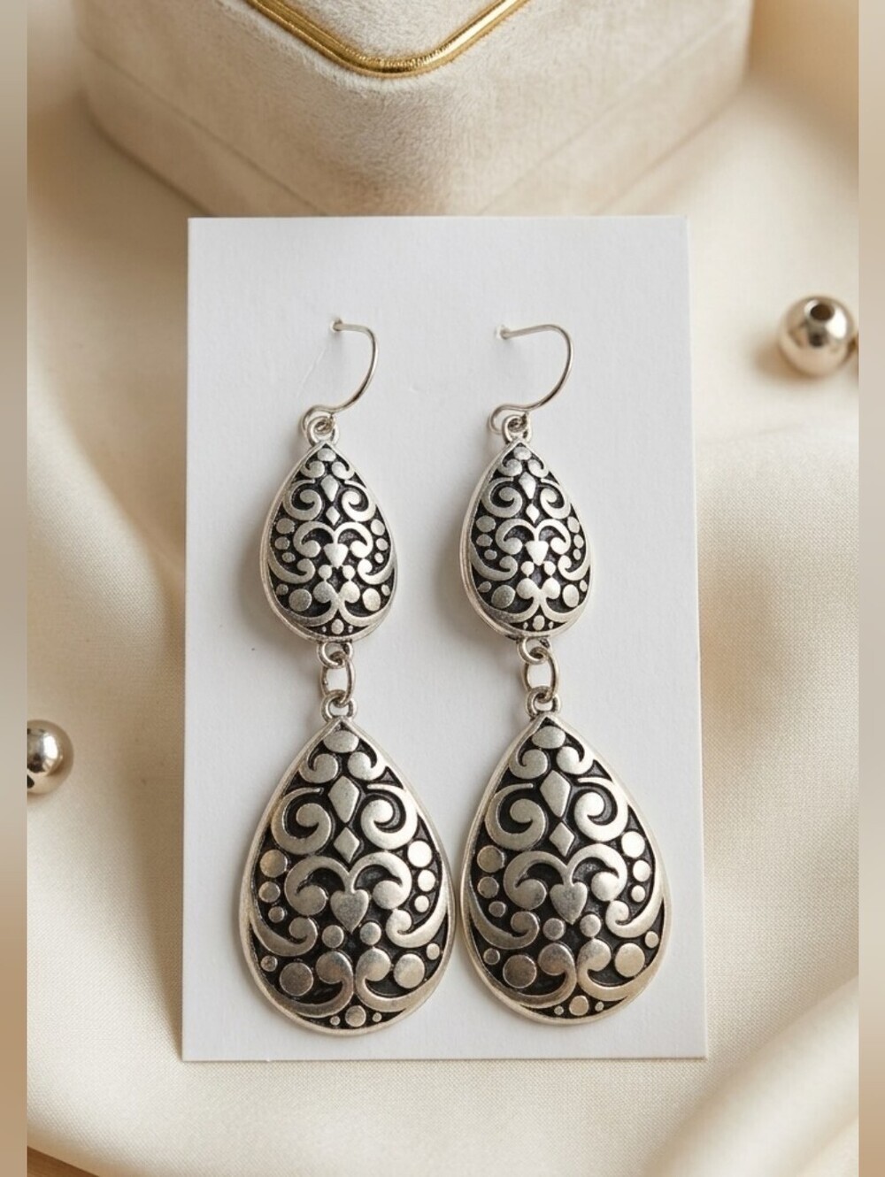 Vintage Silver Tone Filigree Double Teardrop Dangle Earrings